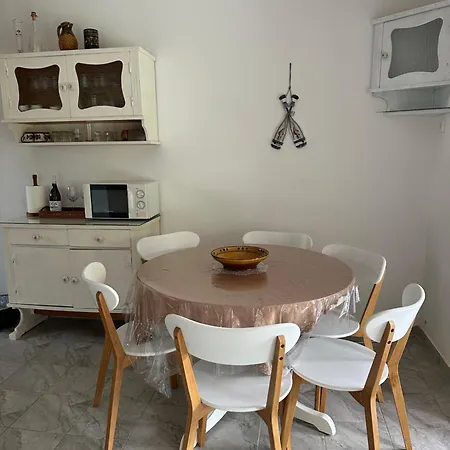 別荘 Bozso バラトナサード