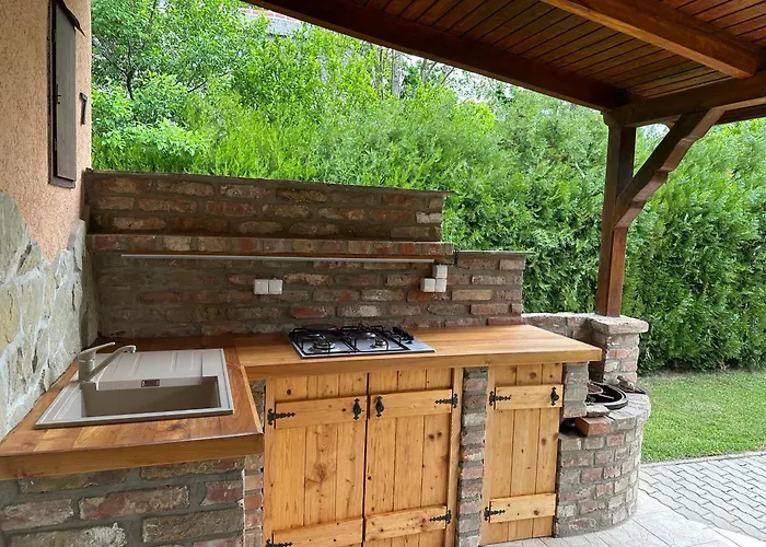 Bozsó Nyaraló Balatonőszöd